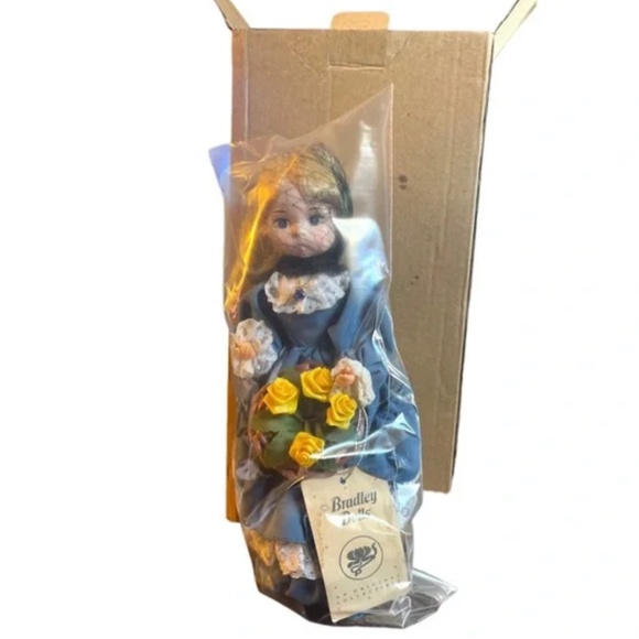 Bradley big eyed doll Miss Sapphire September- new with tags - Picture 7 of 7